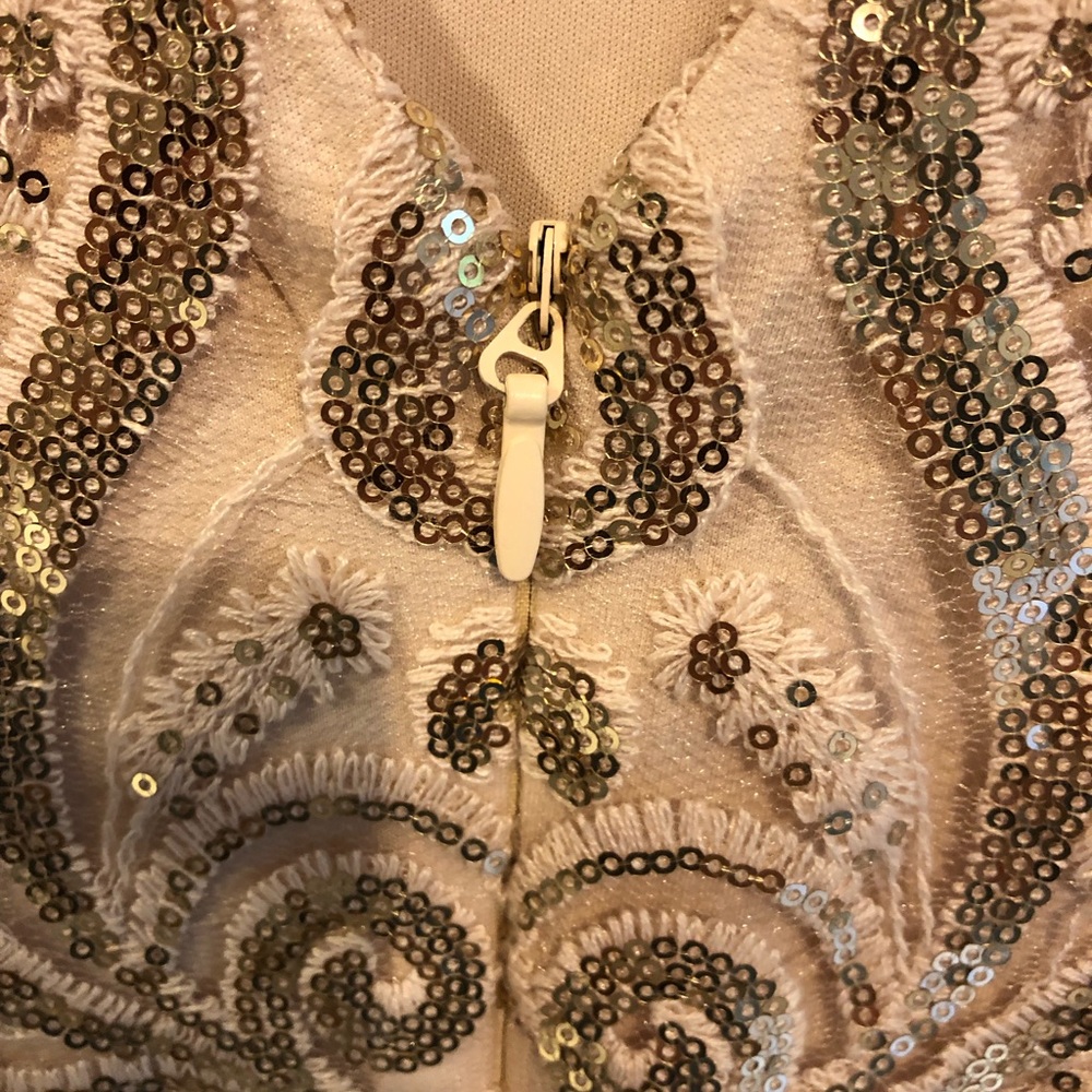 EUC Quiz Sleeveless Sequin Full length Gown - Champagne Gold w/Peachy/Rose Tones - Picture 6 of 15